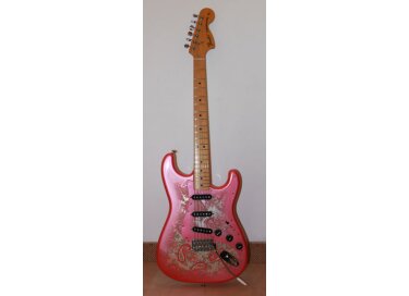 Fender Limited Edition Pink Paisley Stratocaster Japan