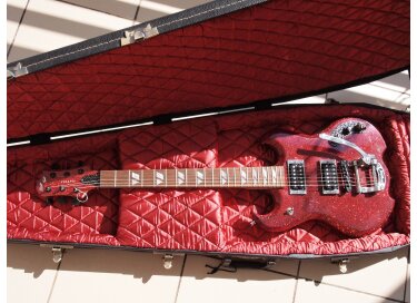 AMV Artist Luthier Lucy Fair