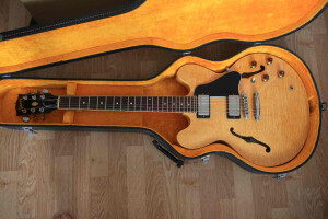 Gibson ES-335 CUSTOM ST