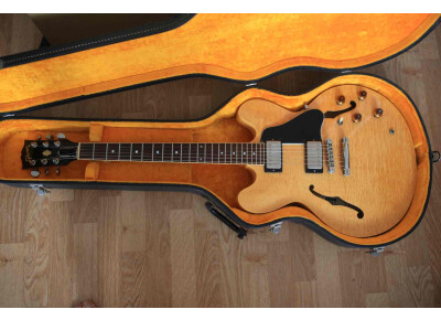 Gibson ES-335 CUSTOM ST