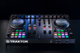 Nouveaux contrôleurs DJ Traktor Kontrol S4 et S2