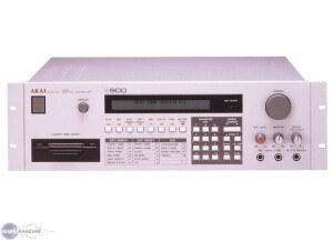 Akai Professional S900