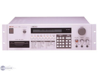 Akai Professional S900