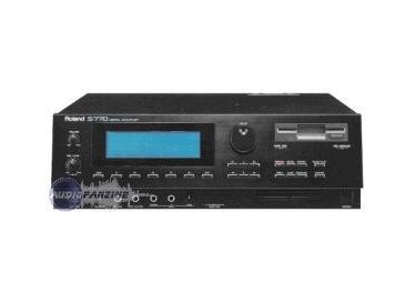 Roland S-770