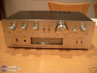 Akai Professional AM 2350