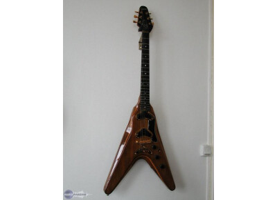 Gibson Flying V2