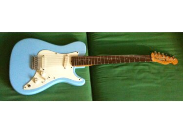 Fender Bullet Deluxe (1981)