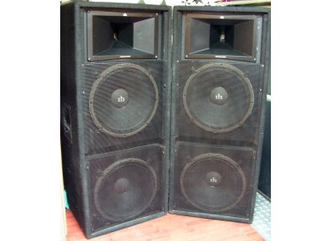 Renkus-Heinz FRS 152B