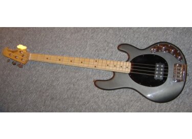 Music Man StingRay (1991)