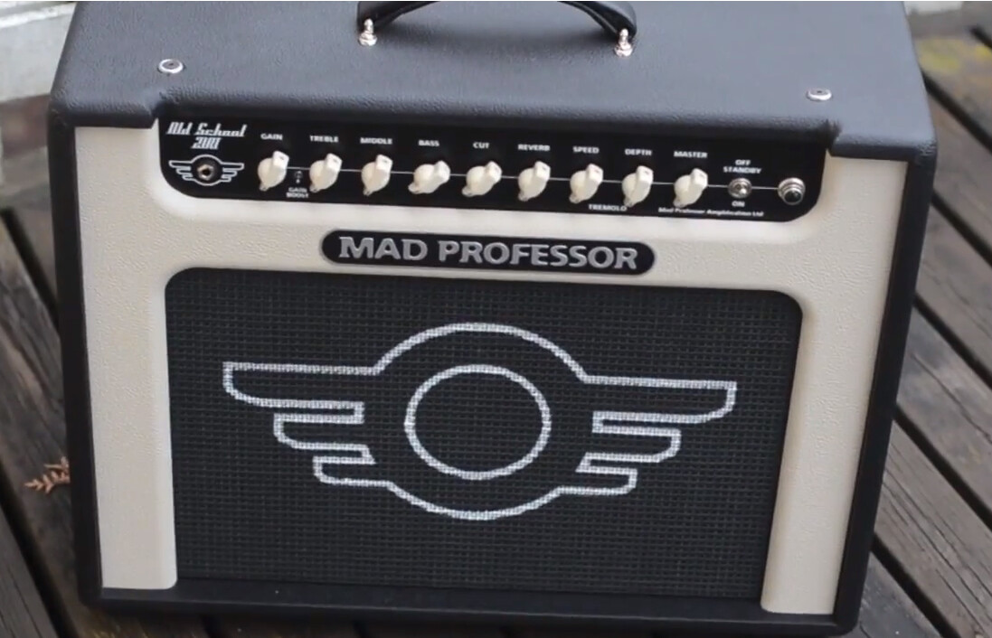 [NAMM] New version of the Old School 21 combo