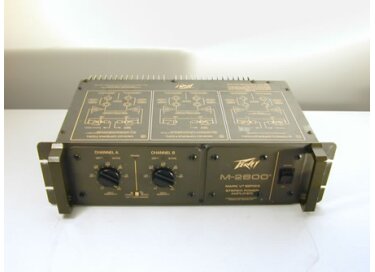 Peavey M-2600