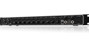 Achète Behringer UMC 1820 à90 Euros.