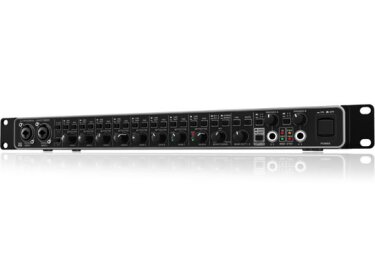 Behringer U-Phoria UMC1820