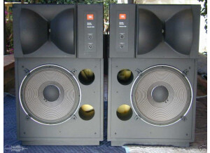 JBL 4430