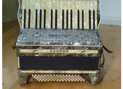 Hohner Tango II  (Pre-1950)