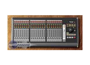 Tascam US-2400