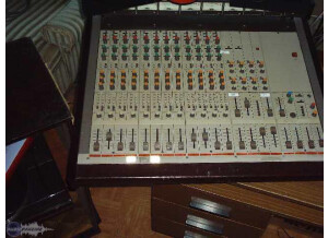 Tascam M-50