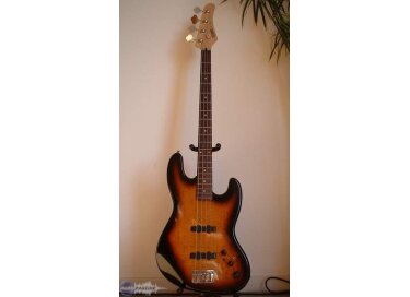Hohner JJ Bass