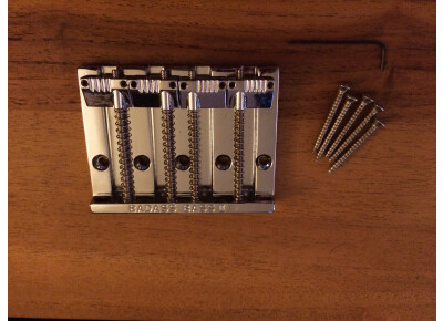 Leo Quan Badass Bass ll