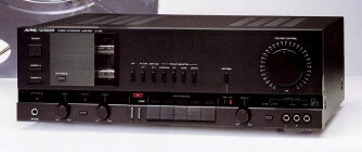 Luxman LV105