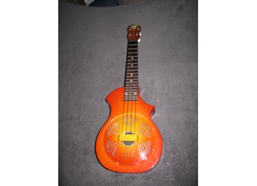 Beltona The Blue Uke #2 Concert