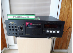 Teac V-8030S