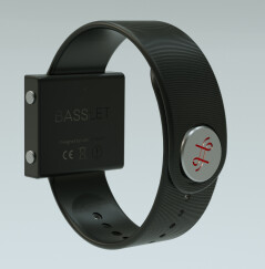The Basslet, a bracelet to feel the music