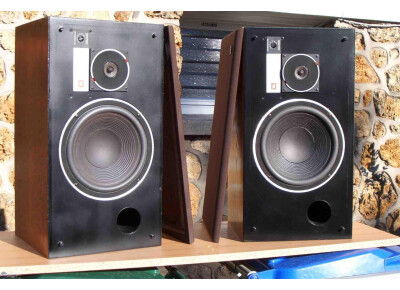 JBL L26