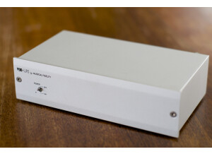 Musical Fidelity V90-LPS