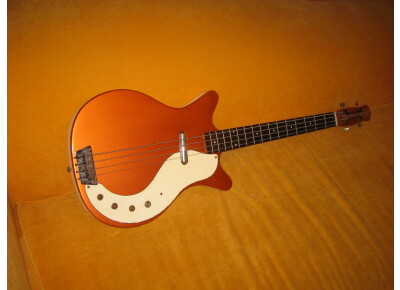 Danelectro Shorthorn bass
