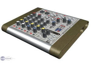 Soundcraft Compact 4