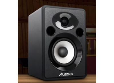 Alesis Elevate 5s