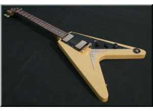 Tokai FV180 '58 Flying V Limited Edition