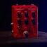 Un double trémolo pour guitare et synthé