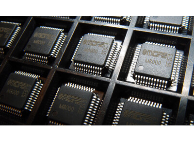 Midas M8000