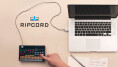 Un câble d’alimentation universel USB