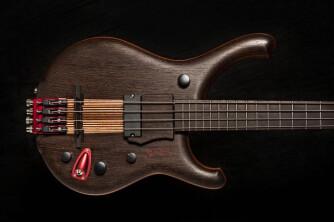 Une basse signature Freekbass chez Stonefield