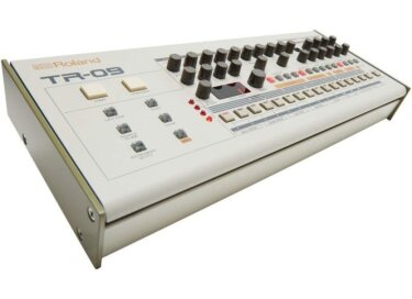 Roland TR-09