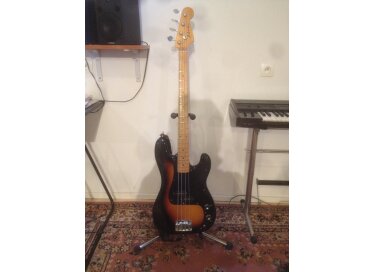 Live Precision Bass