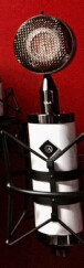 [NAMM] Un micro à lampe chez Luke Audio