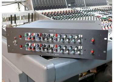 Funky Junk Industries Neve V2