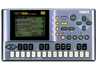 Yamaha QY22