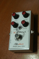 Velvet Pedals Katana