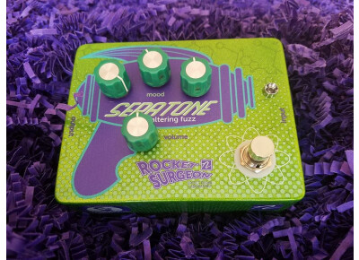 Rocket Surgeon Seratone: Mood Altering Bass Fuzz
