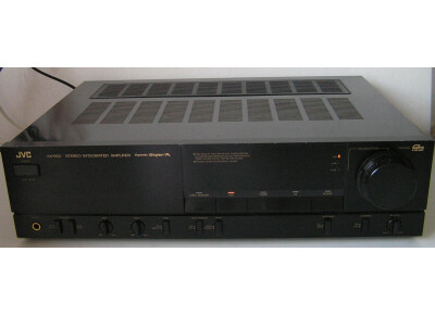 JVC AX-550