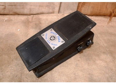 Electro-Harmonix Crying Tone Pedal