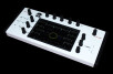 Miclop prépare le CTRL X avec un synthé dédié