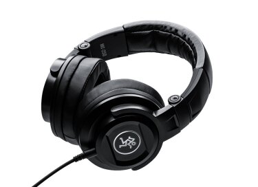 Mackie MC-250
