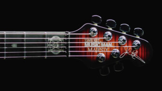Le guitariste de Dream Theater s'offre un nouveau modèle signature