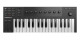 Un Komplete Kontrol M32 micro au NAMM 2019